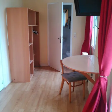 Hotel Victor Hugo 2*